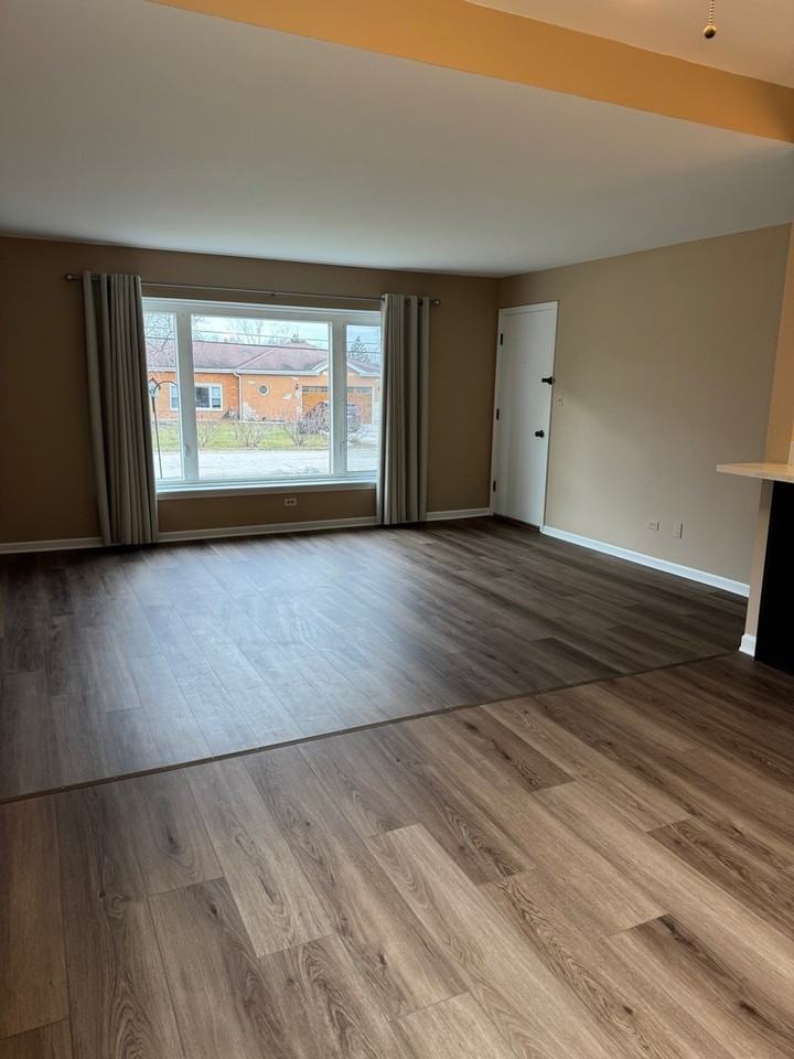 9731 S 90th Ave ##1s - Photo 2 of 10