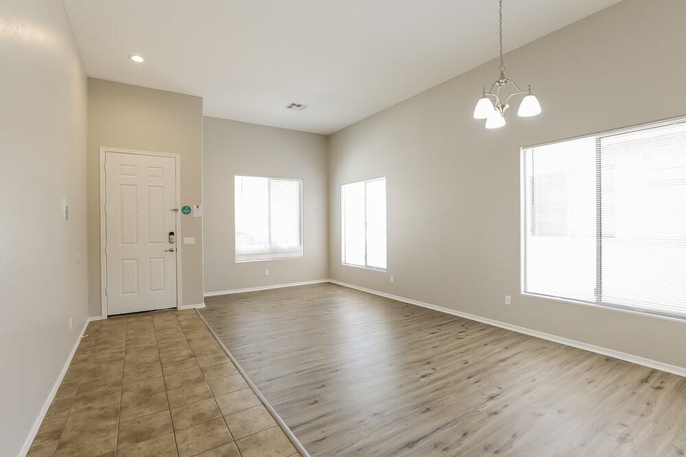 46141 W Morning View Ln - Photo 7 of 17