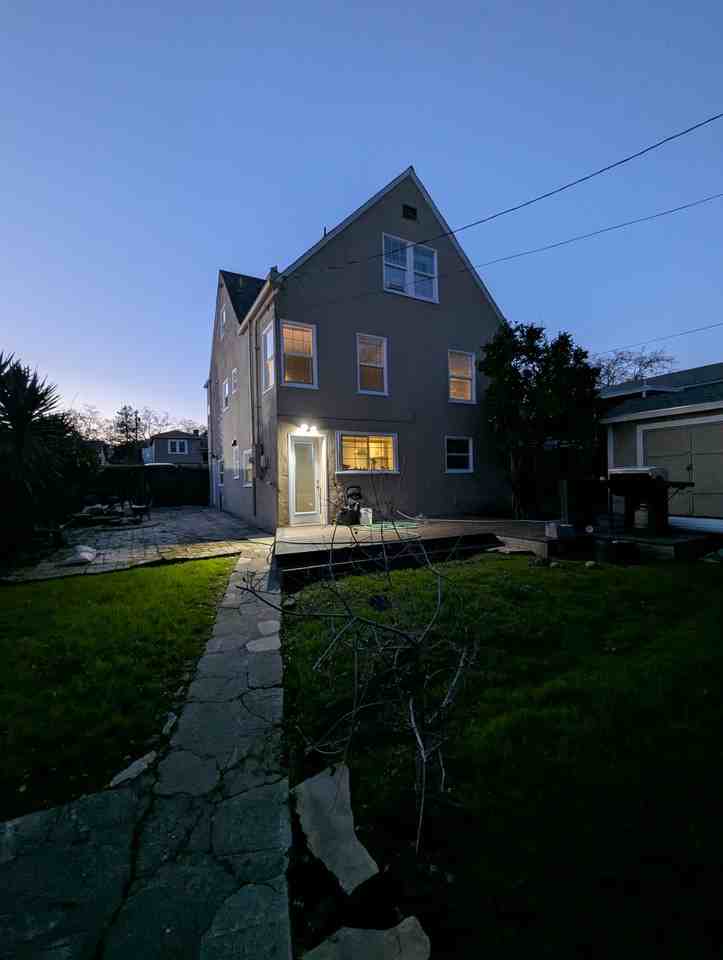 138 Viewmont Avenue - Photo 3 of 33