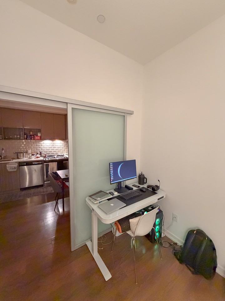 52 Forest Manor Road - Photo 4 of 10