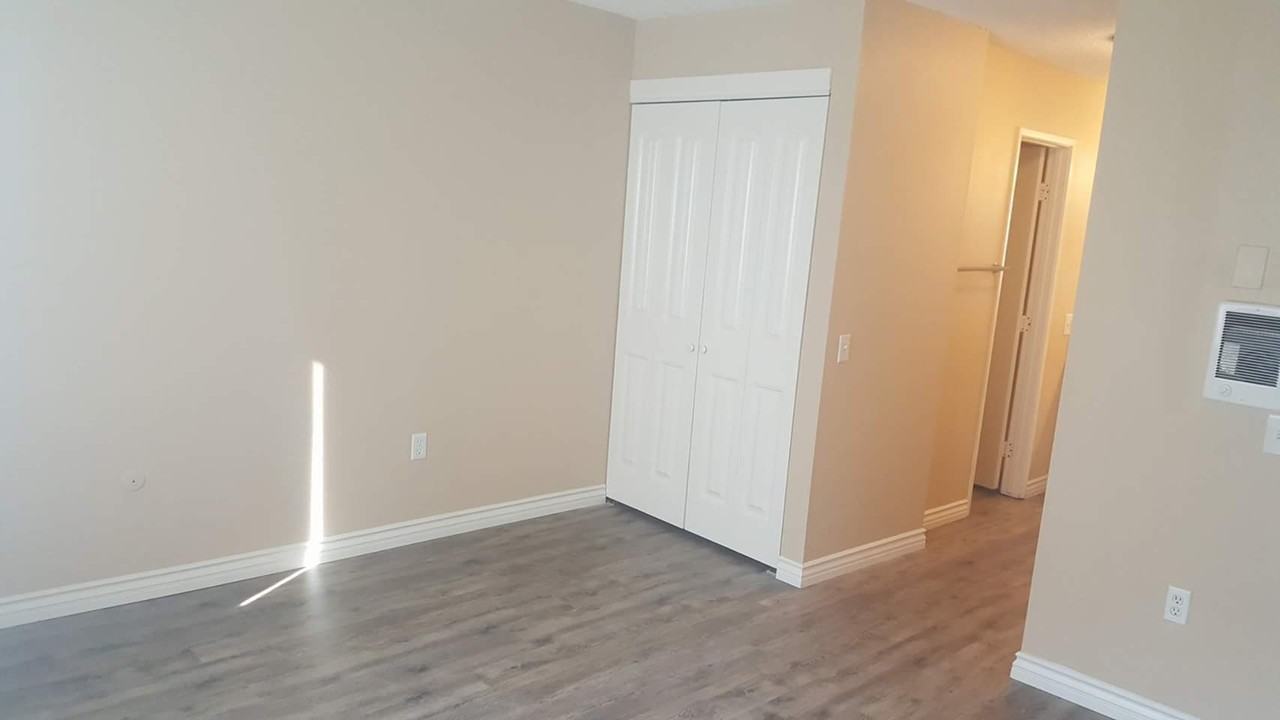 1370 Calle Jules - Photo 3 of 12