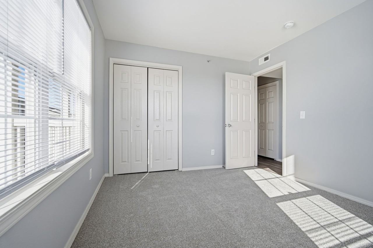 Revolutionary Square - Photo 6 of 31