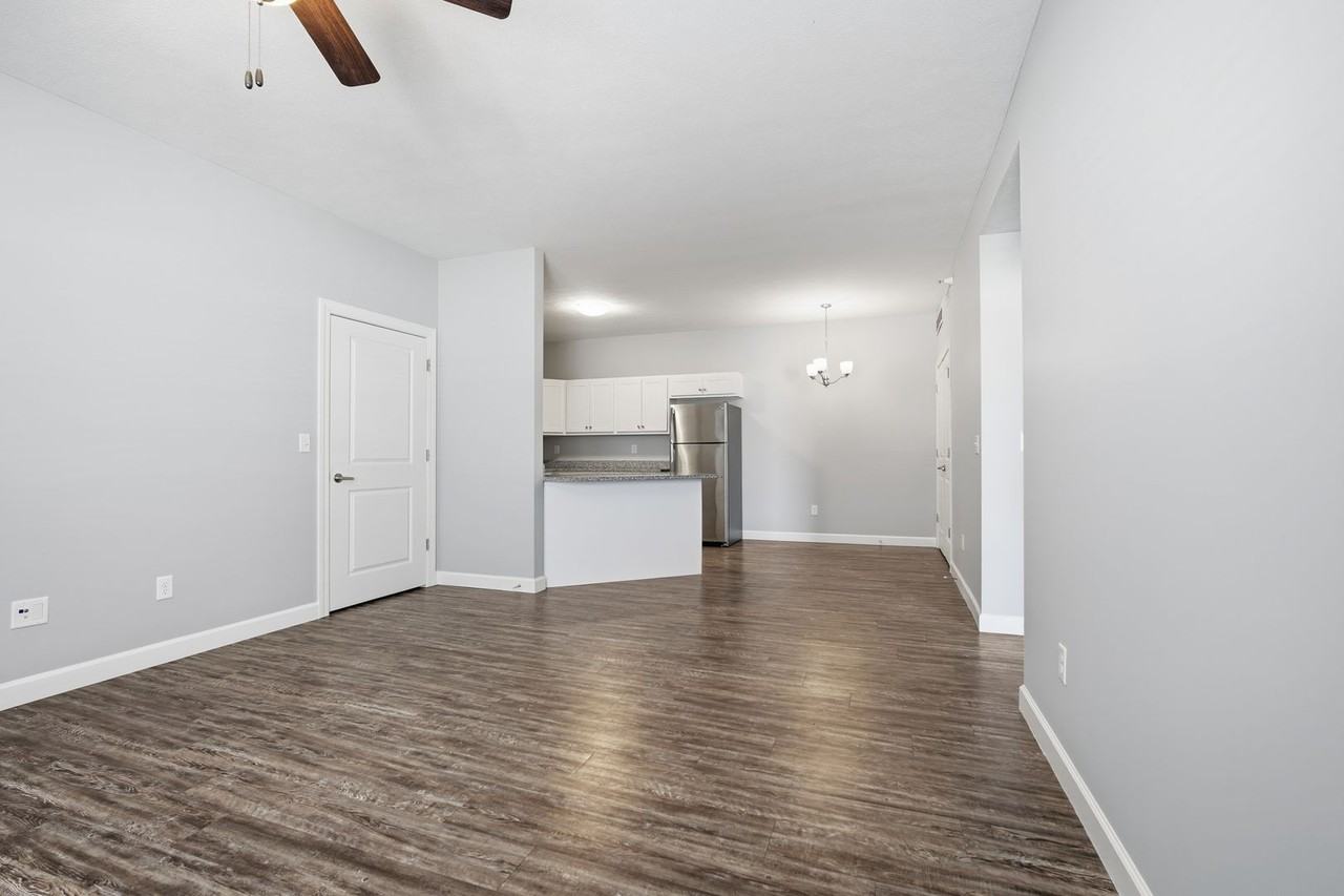 1037-1041 Ekstam Drive - Photo 3 of 24