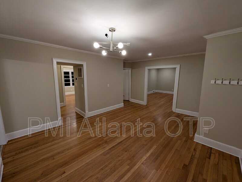 1952 Wellbourne Dr Ne - Photo 6 of 19