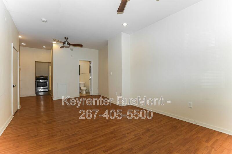 7774 Montgomery Ave - Photo 6 of 15