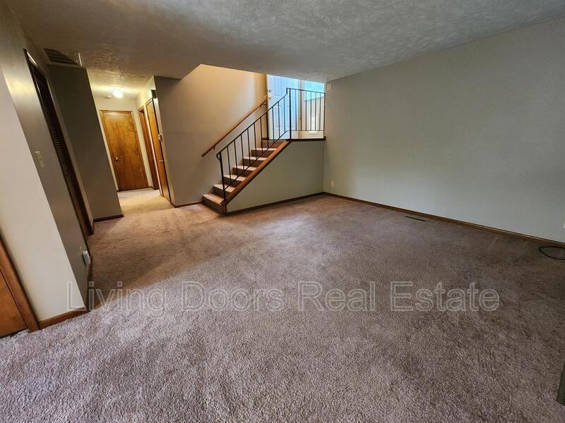 4933 Ginny Ave - Photo 6 of 14