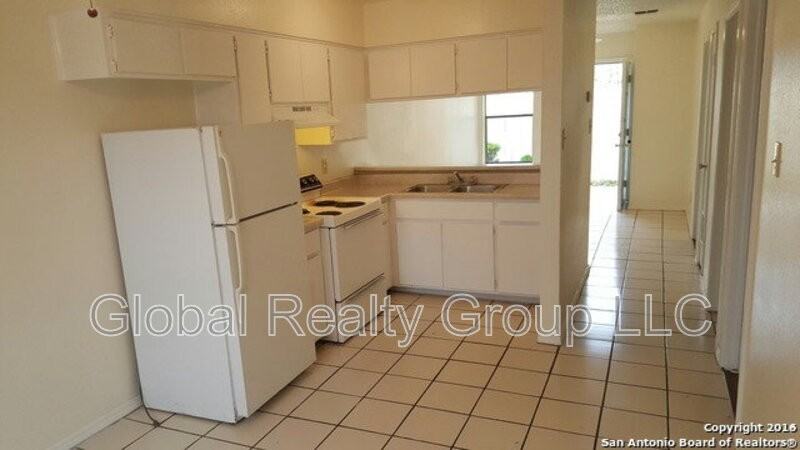 611 W Harding Blvd #2 - Photo 2 of 5