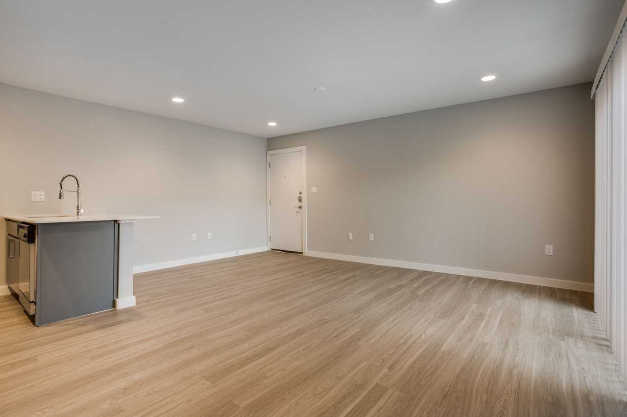 3327 Cedarplaza Ln #124 - Photo 4 of 20