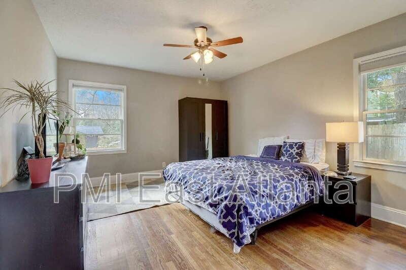 1661 Brewer Blvd Sw #1 - Photo 6 of 11