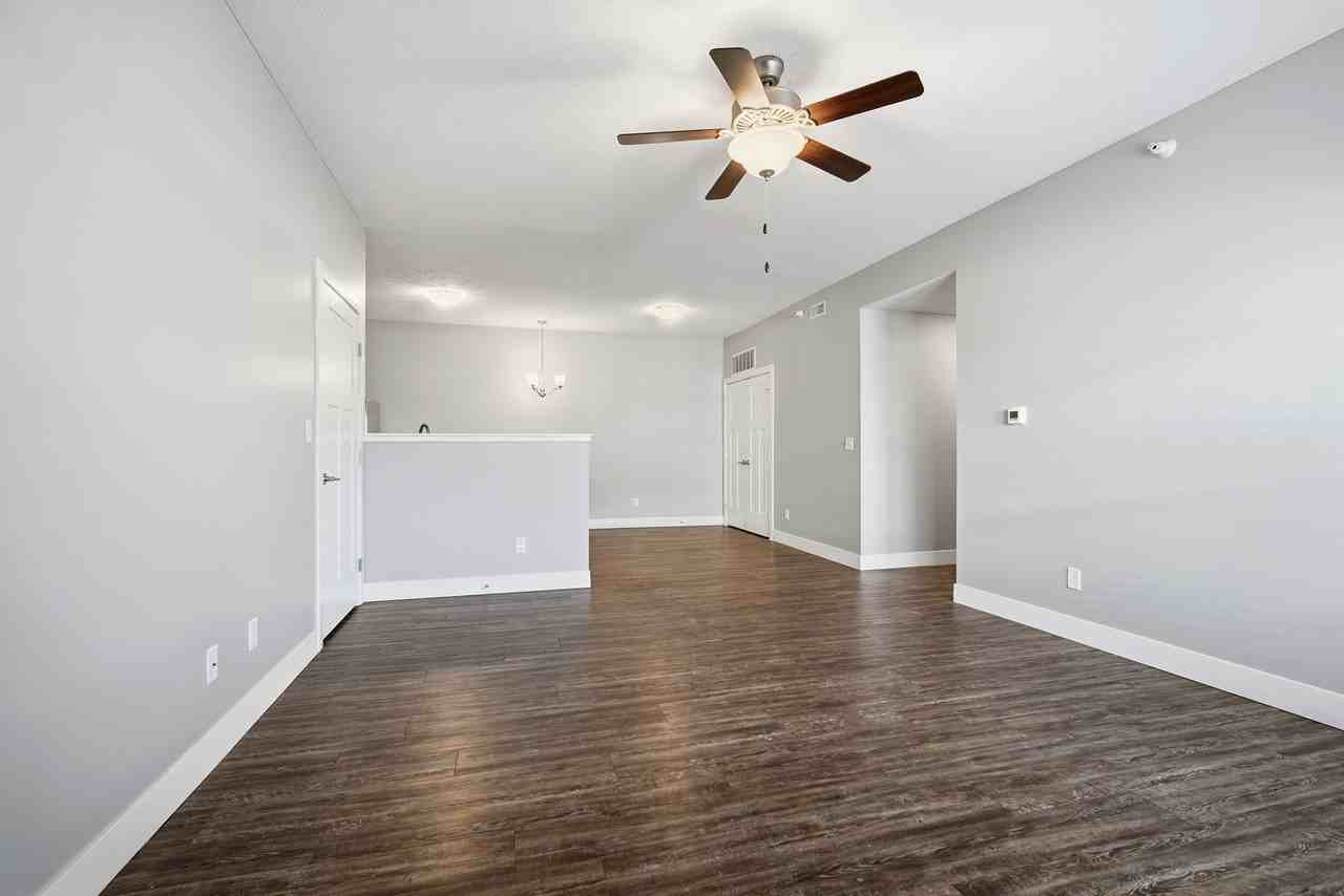 1031 Ekstam - Photo 6 of 11