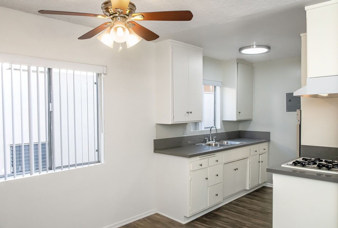 lex122 - Photo 3 of 9