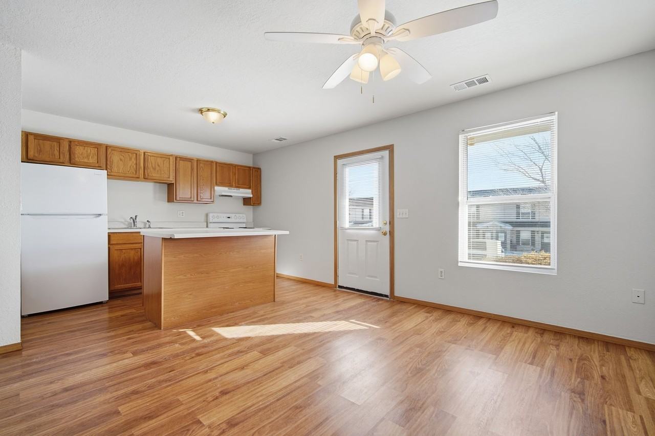 Main & Veterans Crossing - Photo 2 of 11