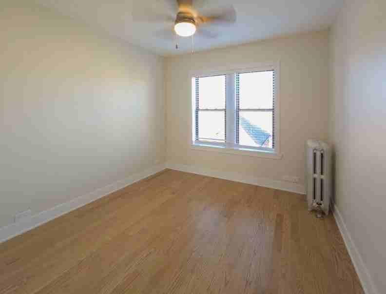 W Wilson Ave & N Damen Ave - Photo 5 of 10