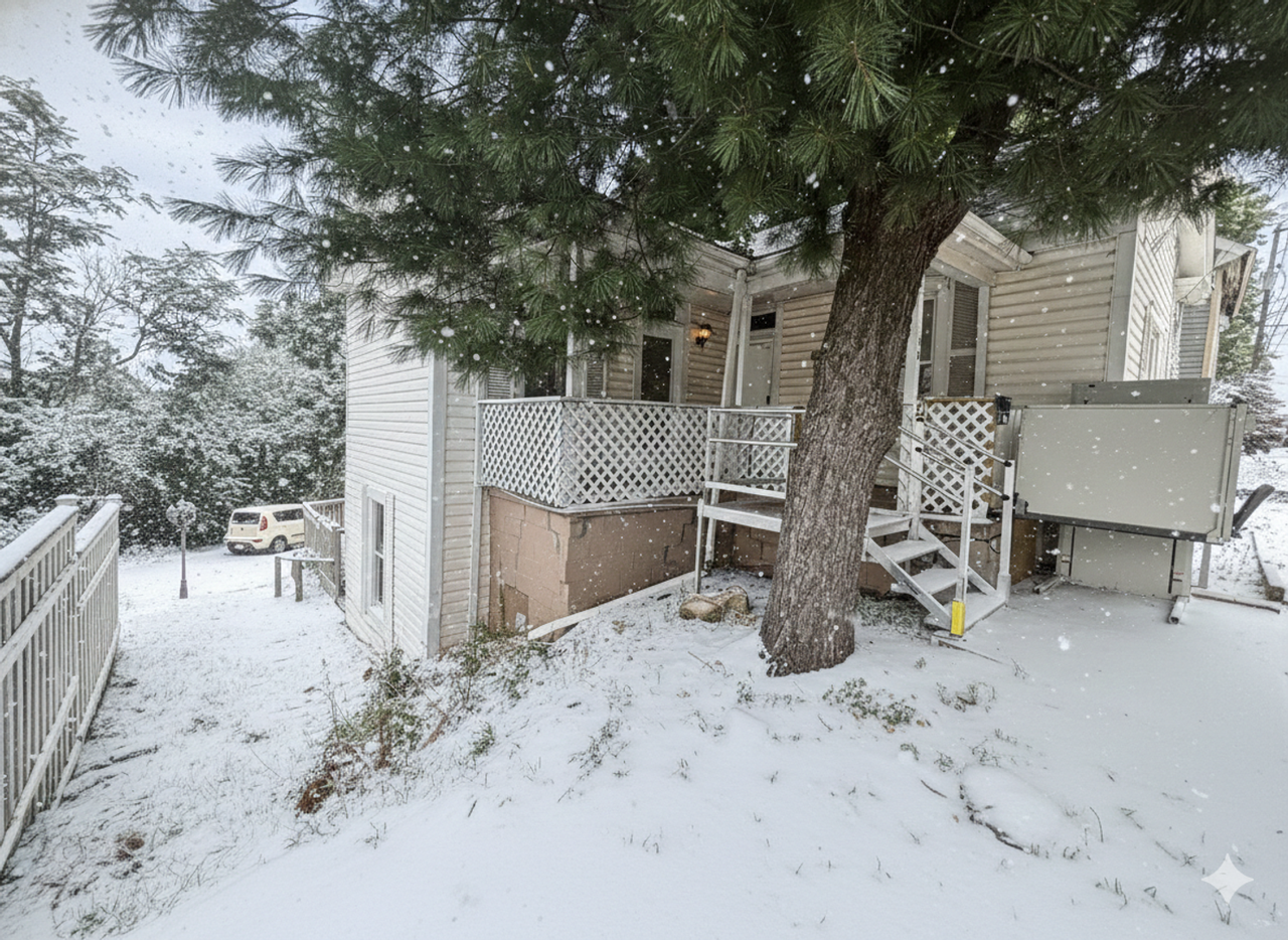 109 E Pitt St - Photo 3 of 35