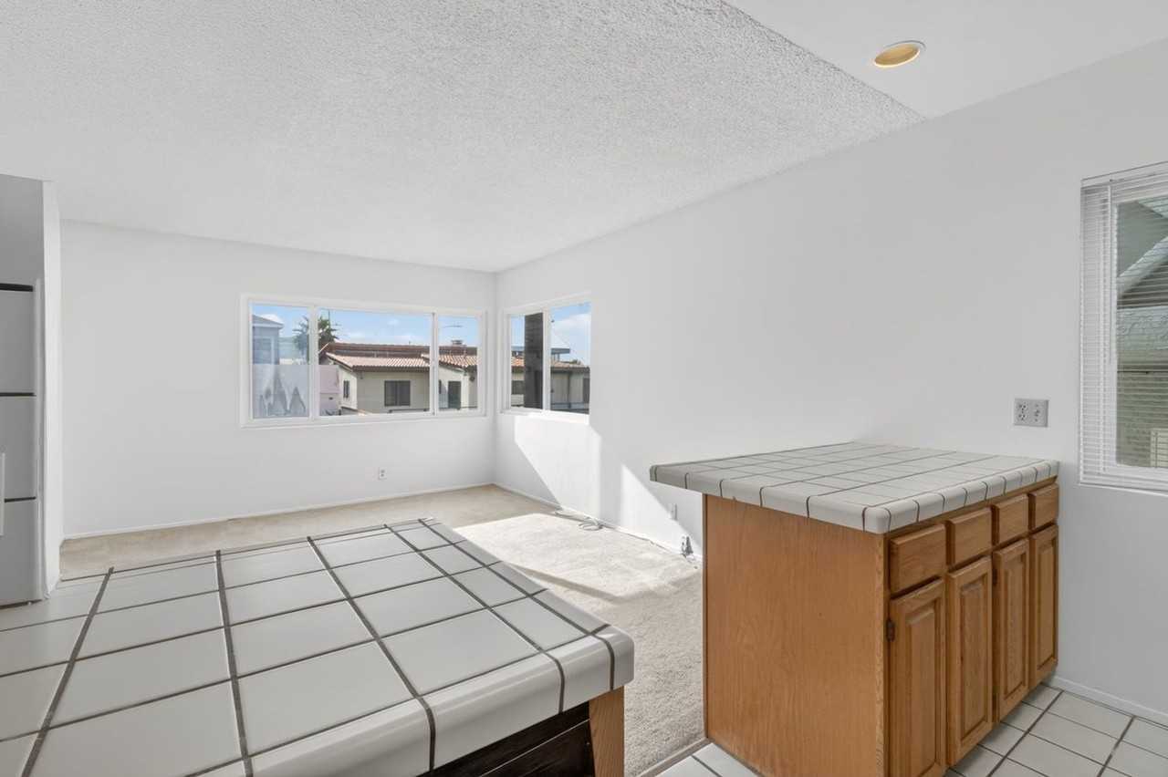 117 Moonstone St - Photo 7 of 41