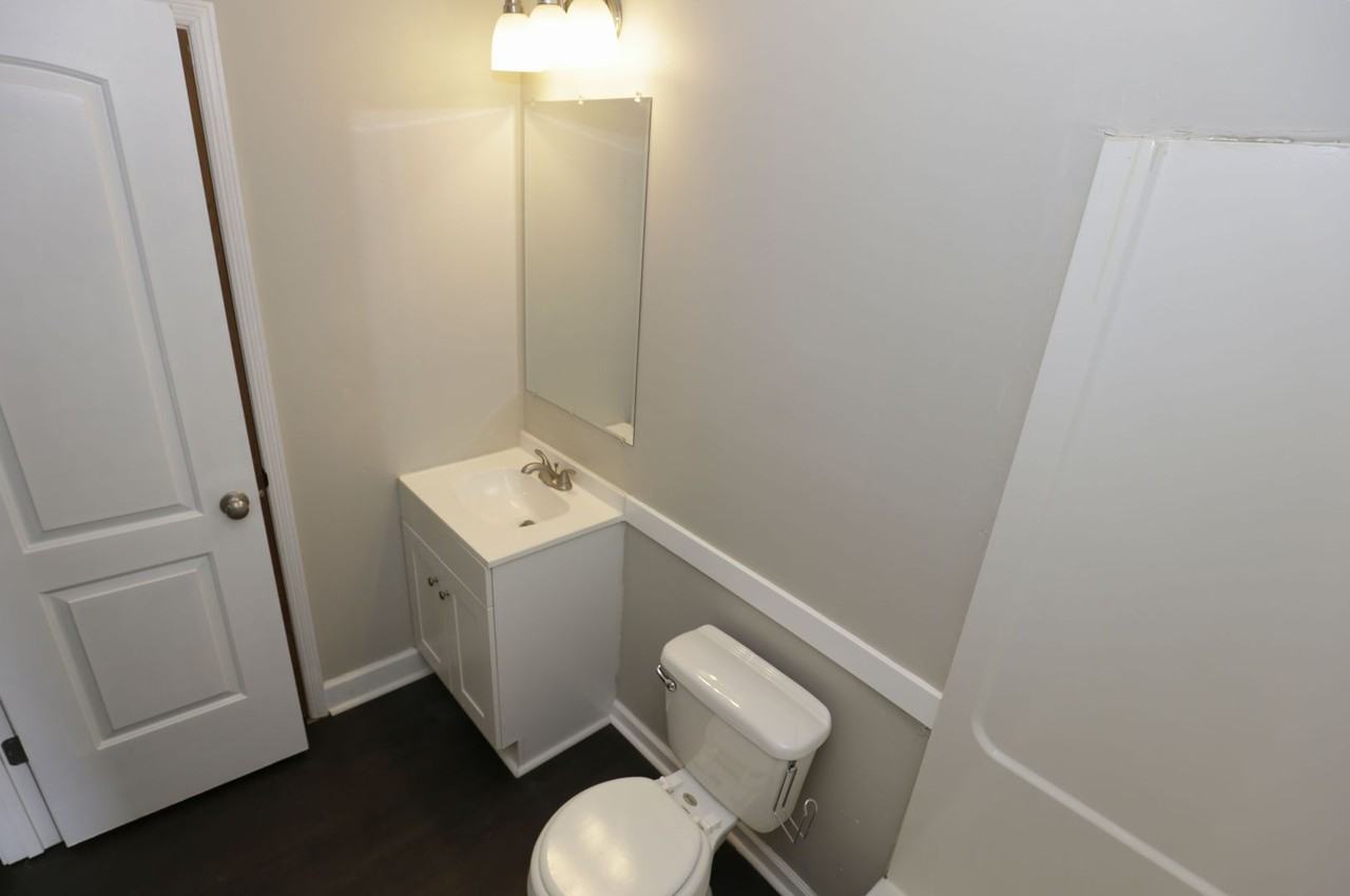 410 Madison - Photo 6 of 13