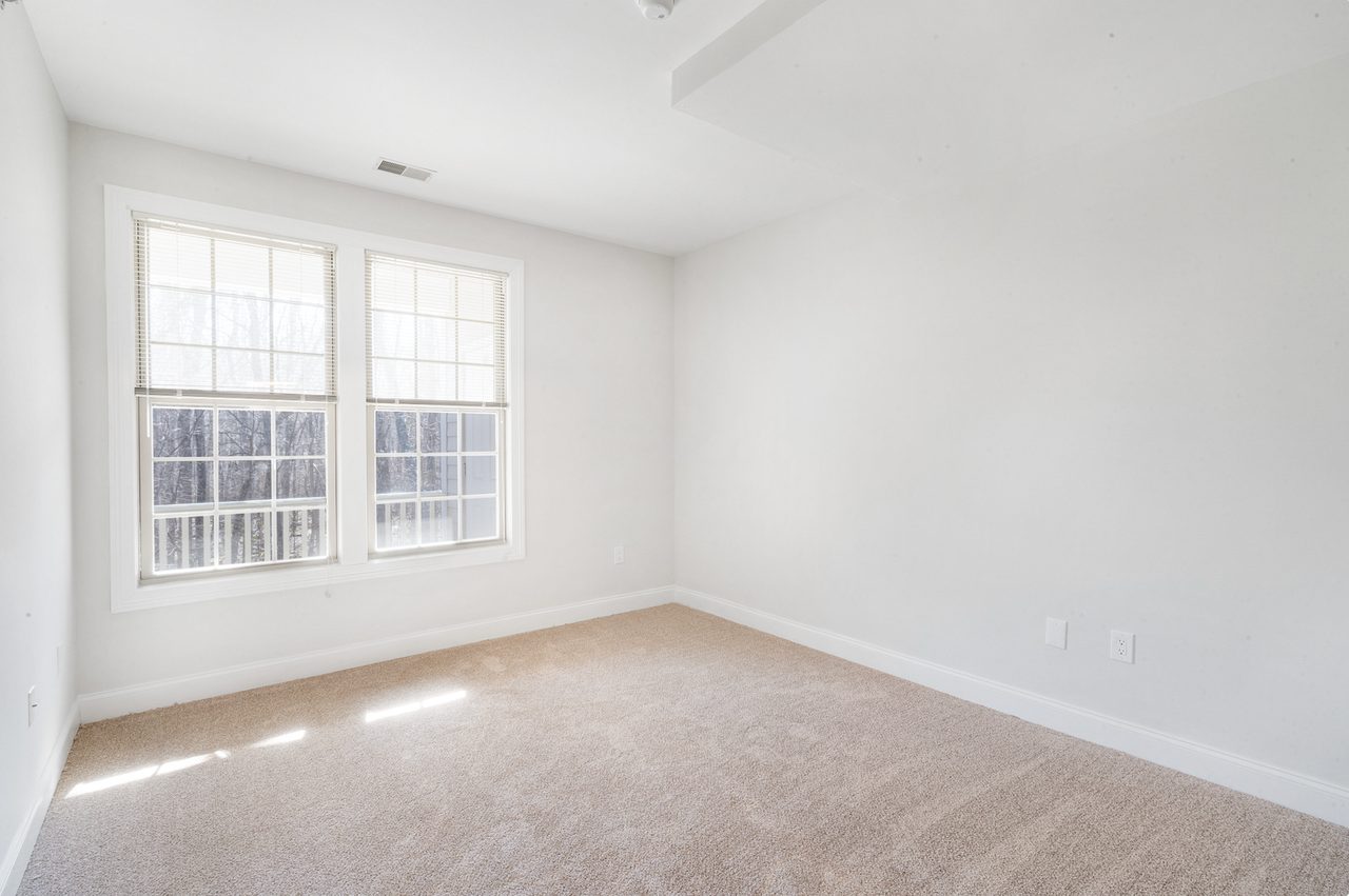 Millpond at Franklin Lakes - Photo 7 of 27