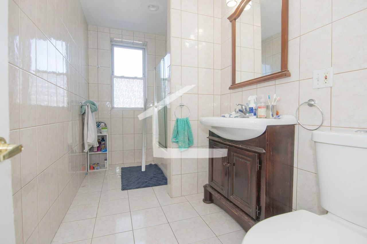 54 Thatcher St - Photo 6 of 8