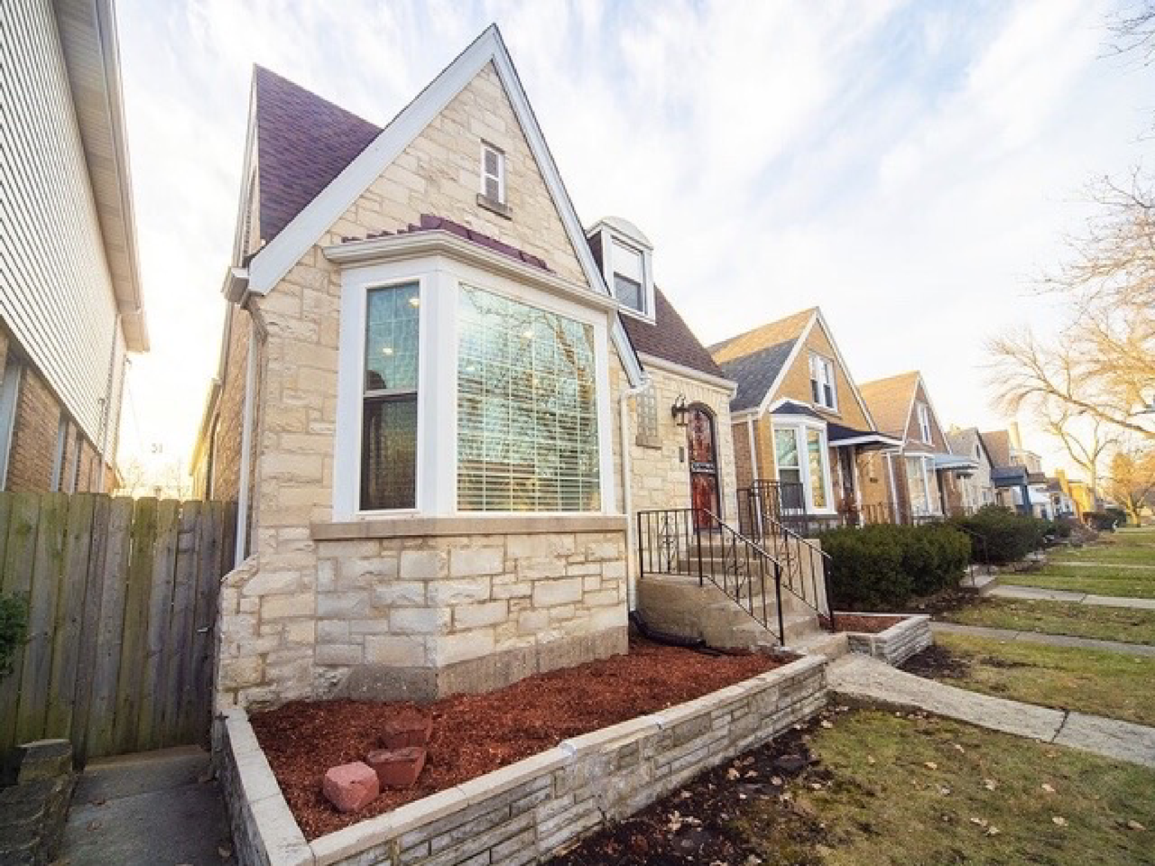 1834 North Natoma Avenue - Photo 5 of 9