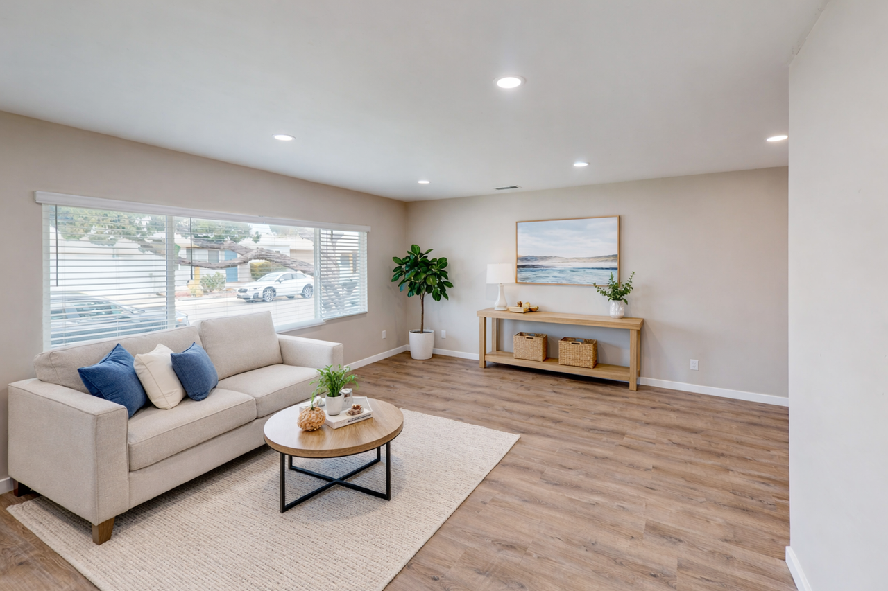 5126 Alumni Pl - Photo 2 of 15