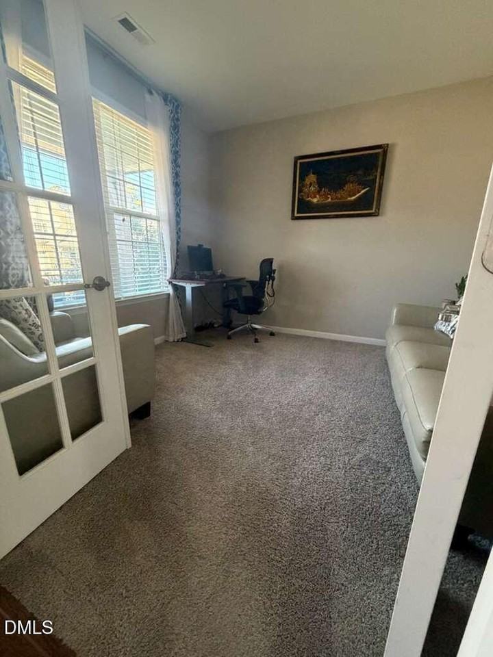 2961 Historic Cir - Photo 2 of 31