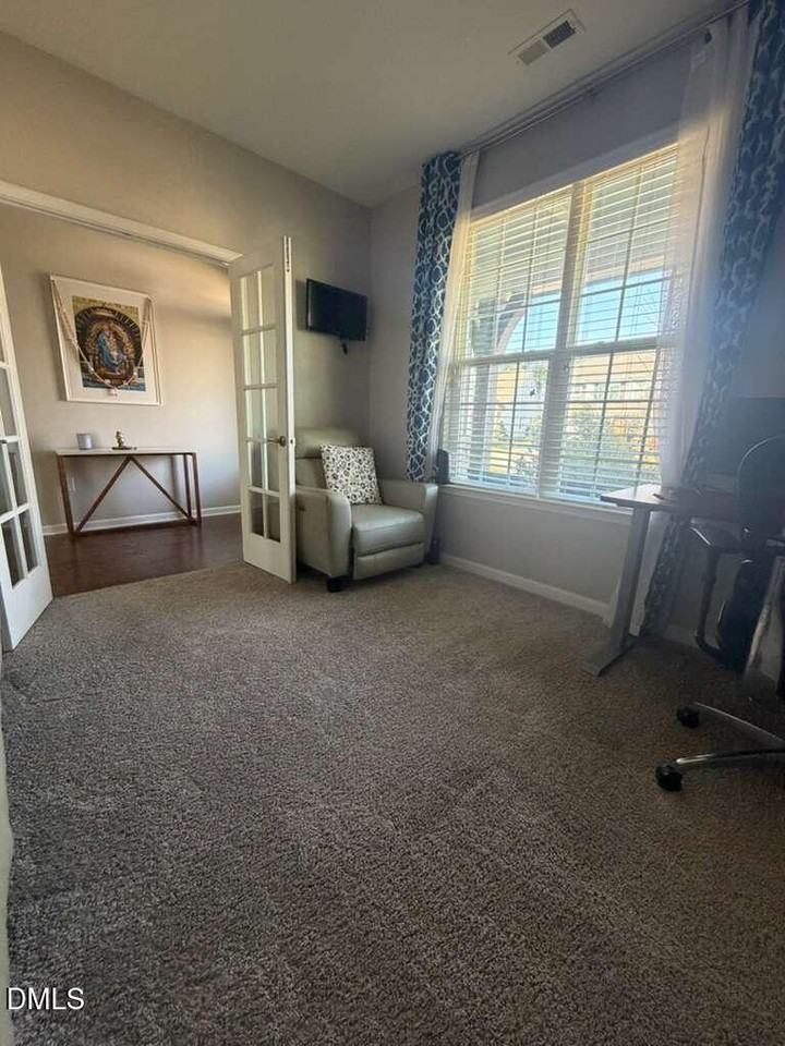 2961 Historic Cir - Photo 3 of 31