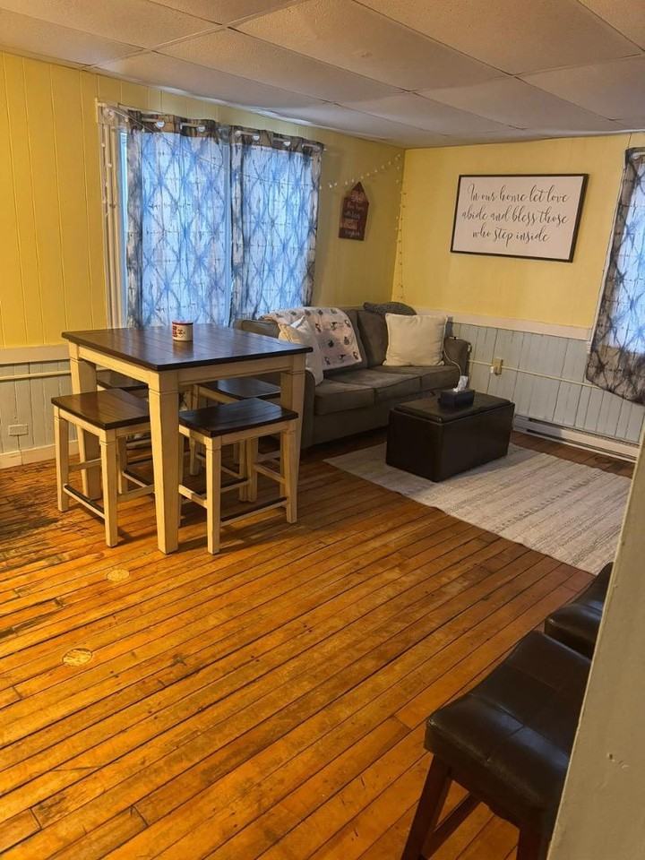 217 N Main St - Photo 5 of 6