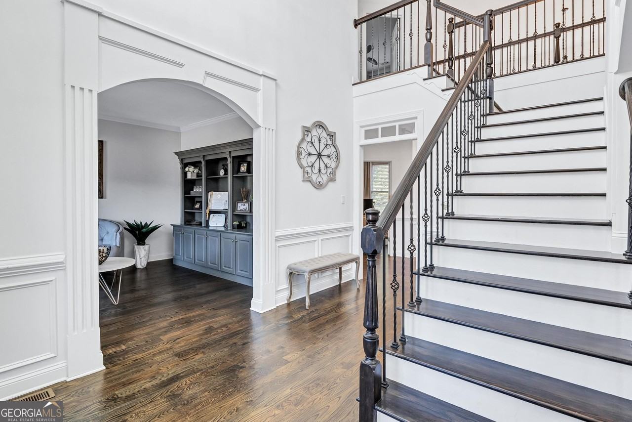 2980 Cadbury Trl - Photo 3 of 24