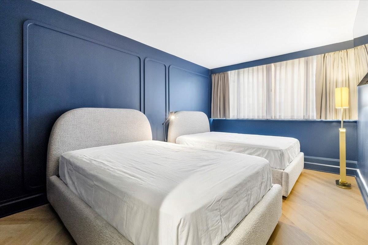 2170 Avenue Lincoln - Photo 7 of 11