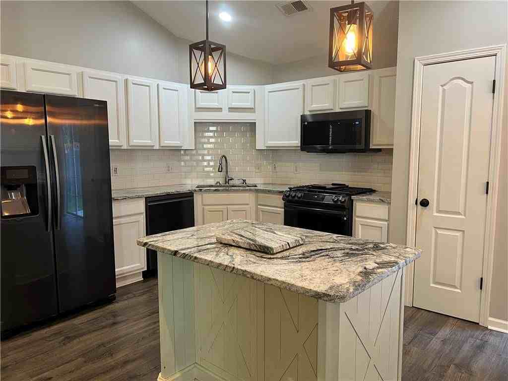 324 White Oak Way - Photo 3 of 13