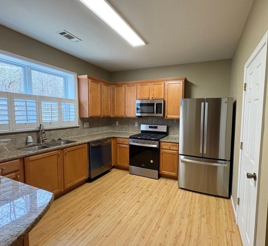 419 Grayson Way - Photo 2 of 19