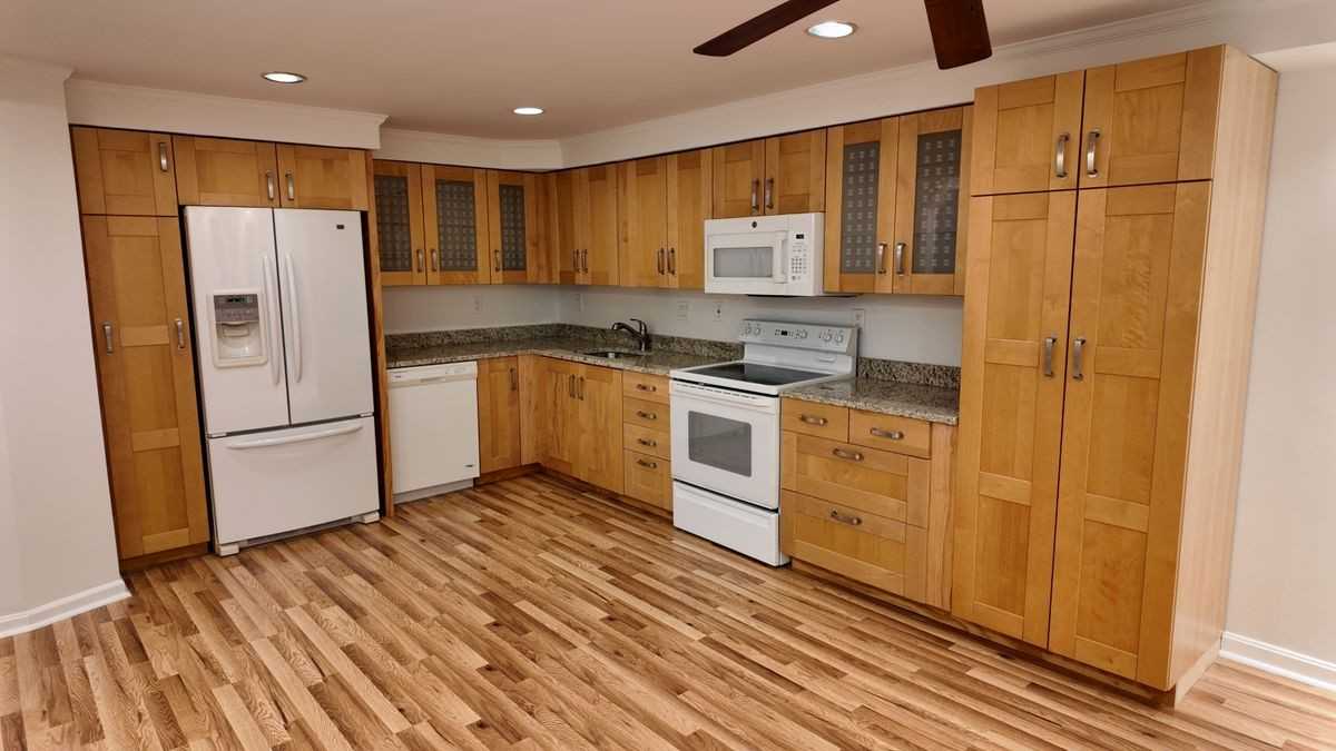 10522 Cambridge Ct - Photo 2 of 4