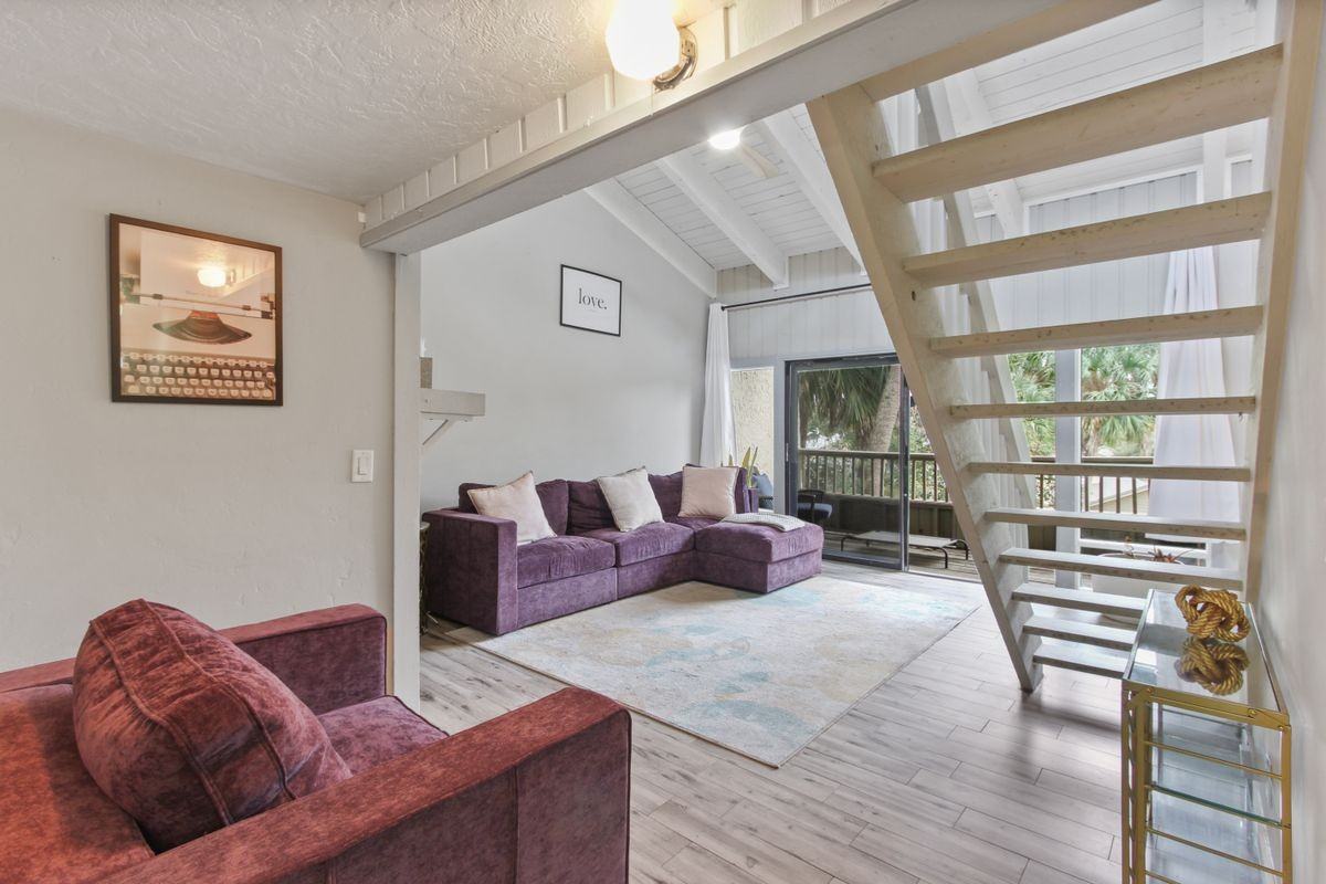 204 Tomoka Trl - Photo 2 of 43