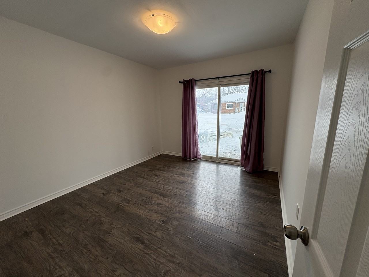 55 Henry Street - Photo 6 of 9