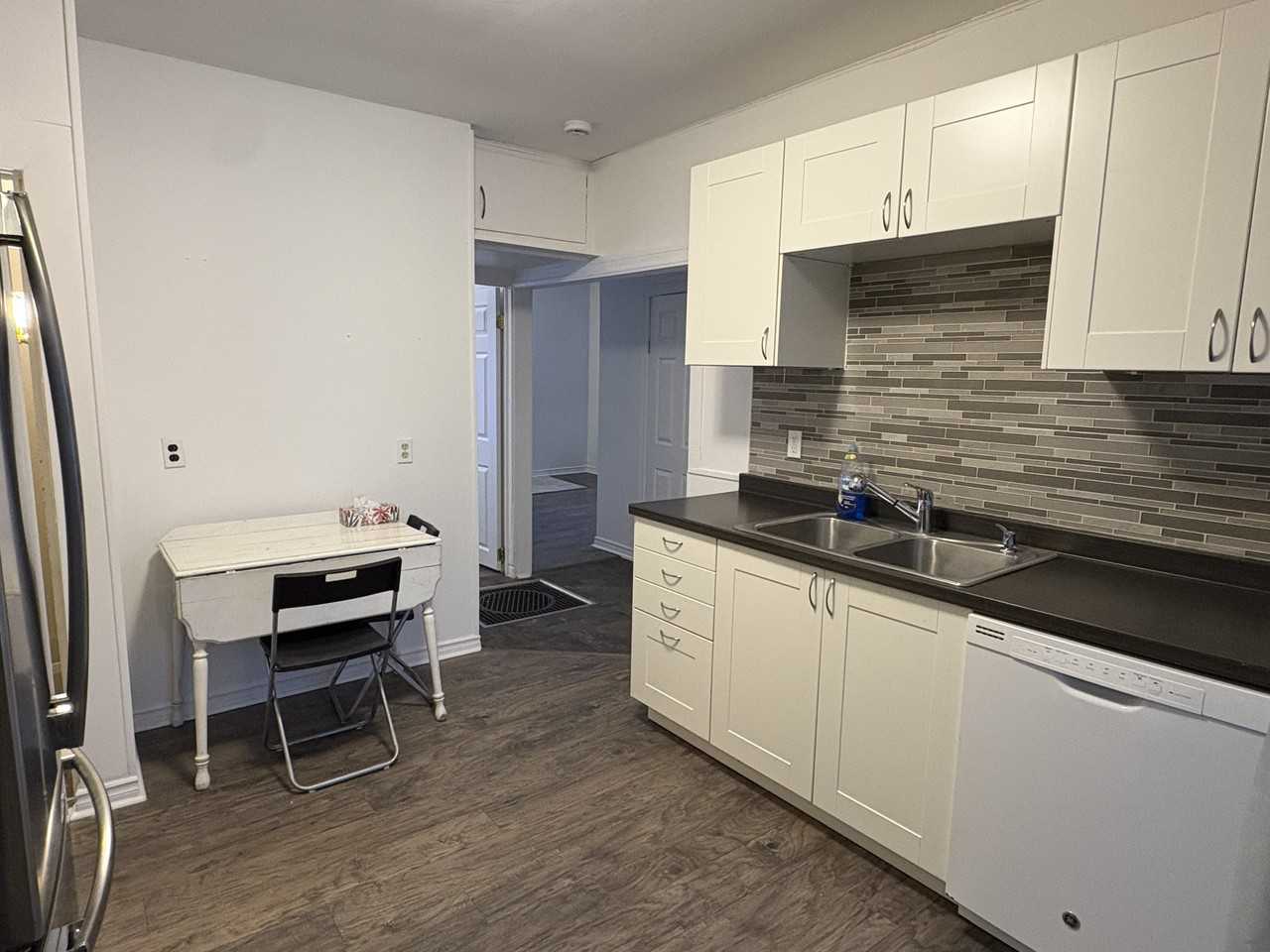 55 Henry Street - Photo 7 of 9