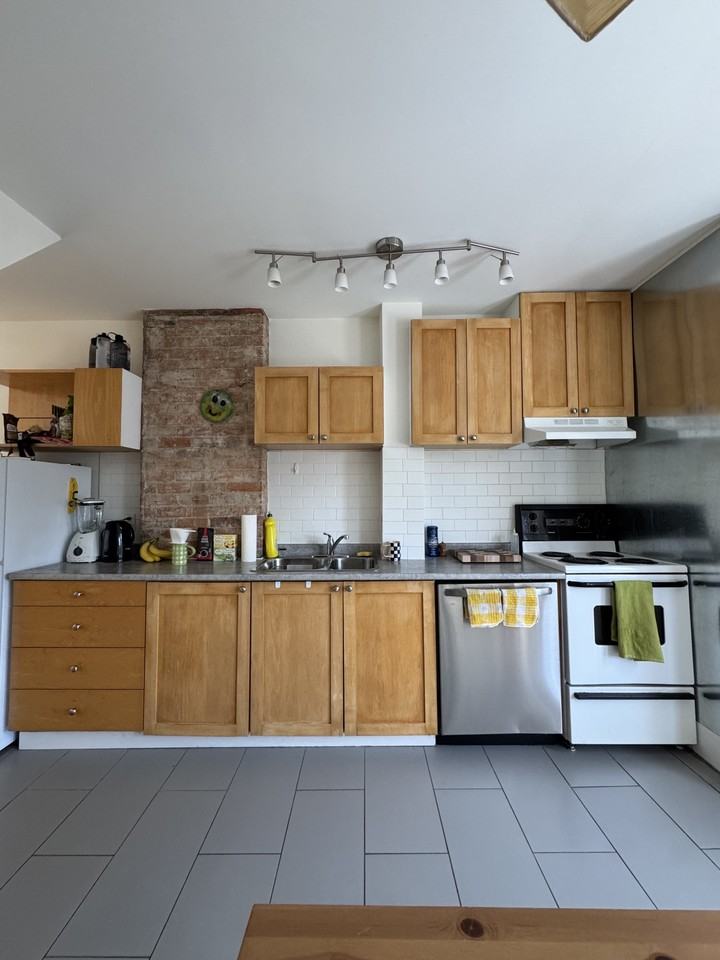 393 Roxton Road #3 - Photo 5 of 23