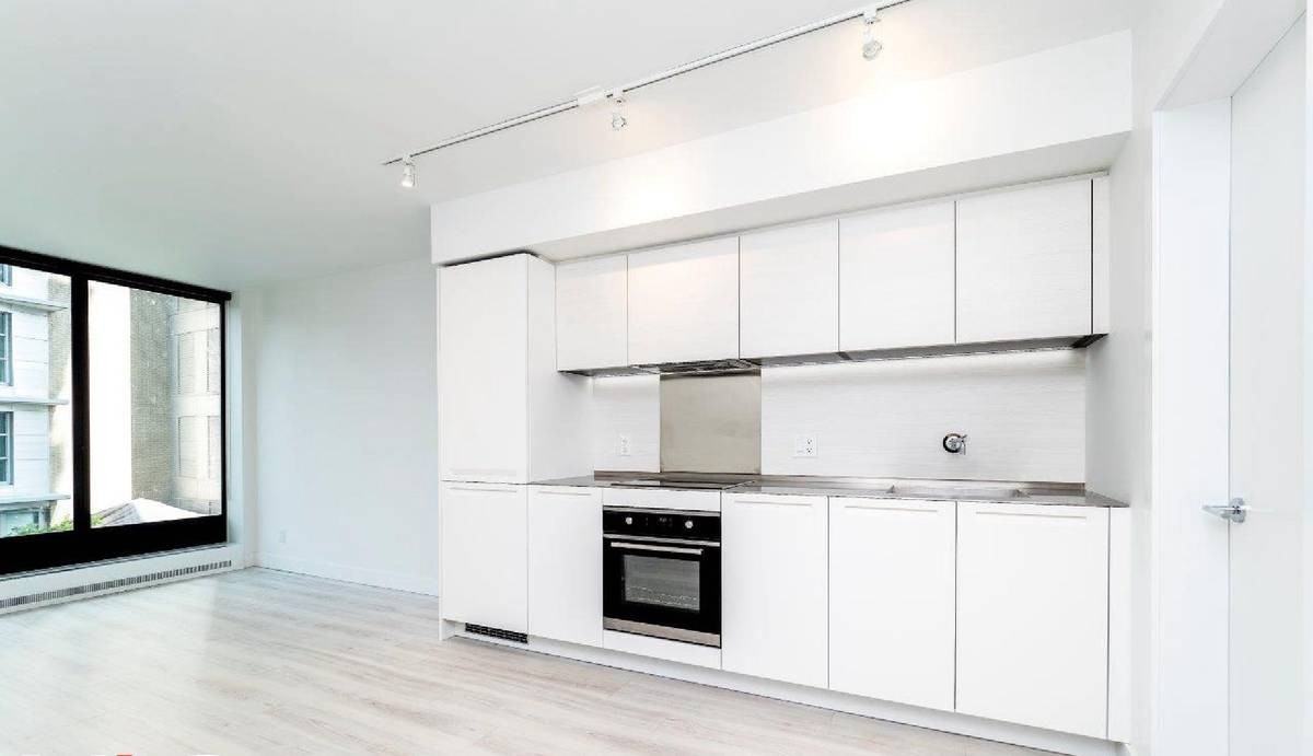1200 Hornby Street - Photo 2 of 16