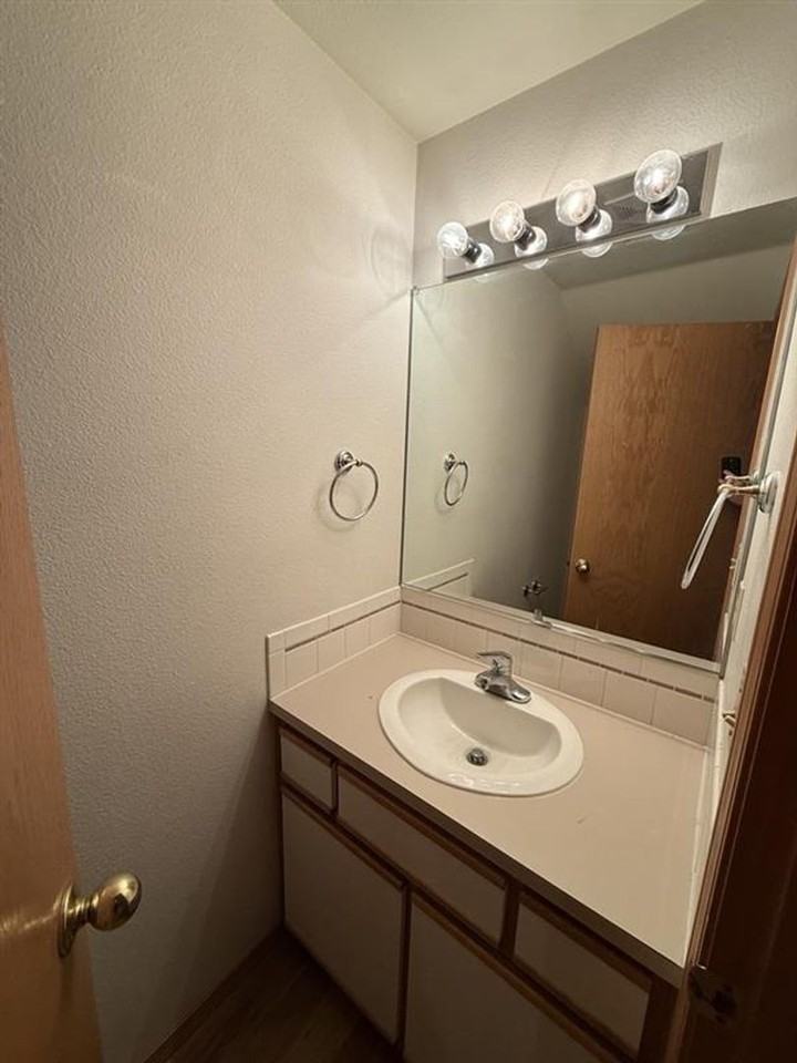 762 Sw 206th Pl - Photo 5 of 11