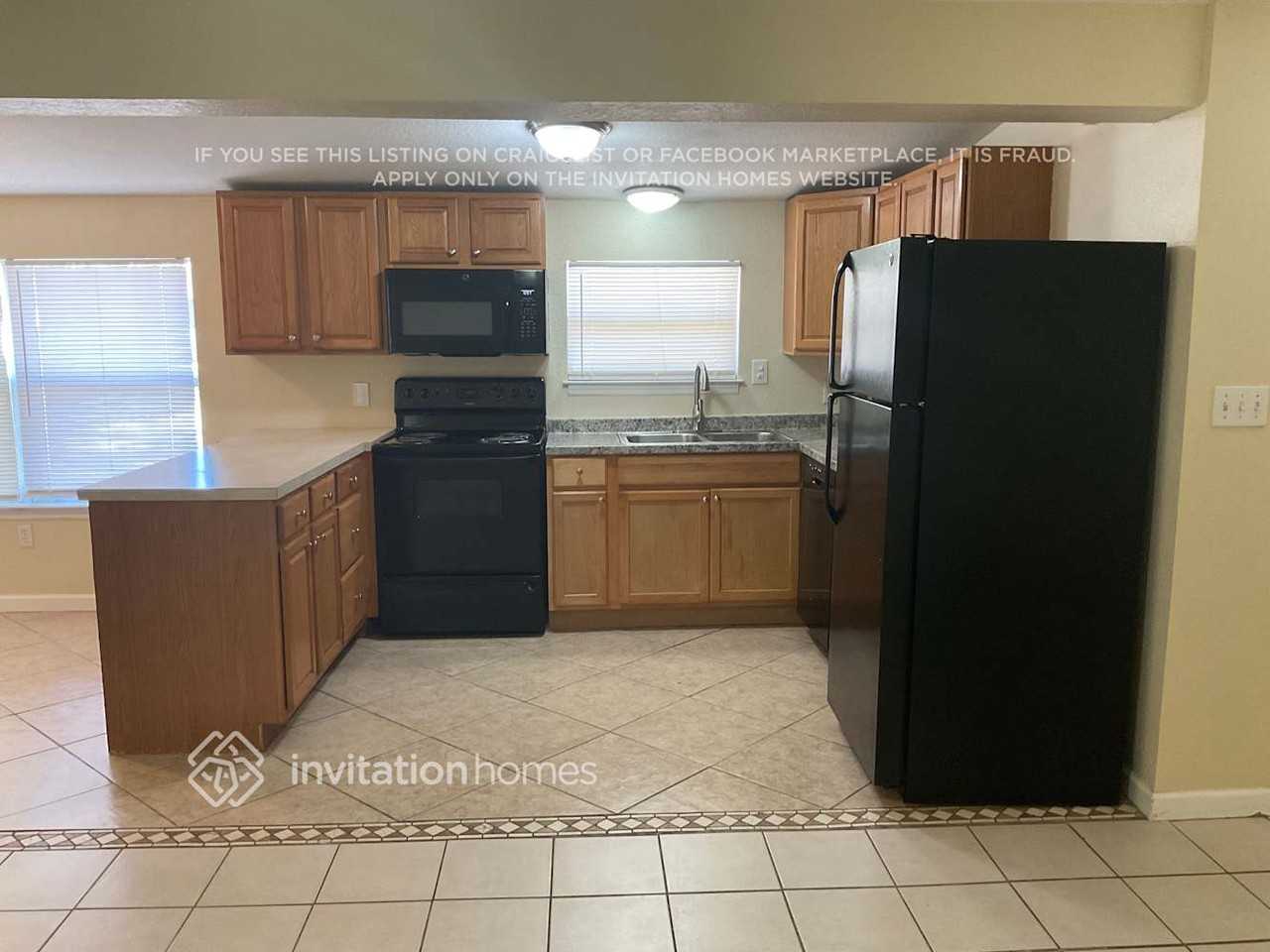 8856 67th St N - Photo 7 of 17