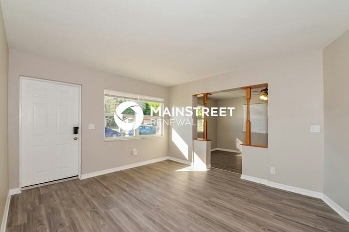 2006 4th Ave W - Photo 2 of 16