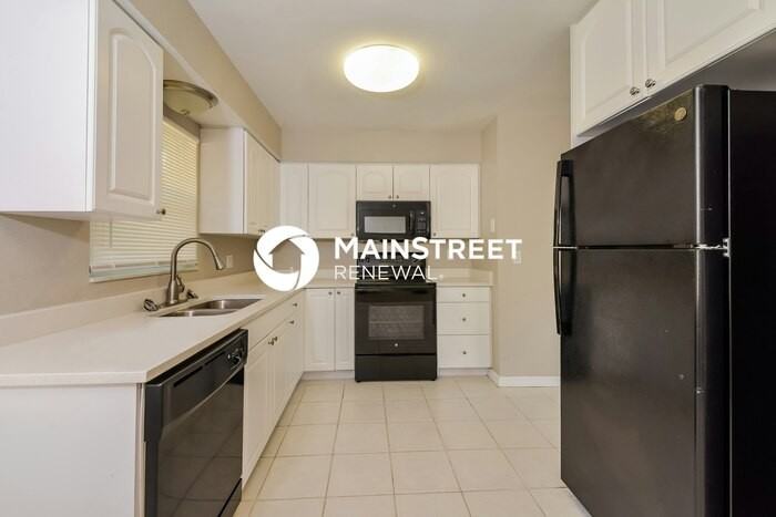 2006 4th Ave W - Photo 4 of 16