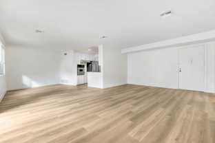 8430 De Longpre - Photo 1 of 1