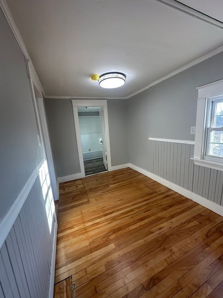 58 Winthrop - Photo 3 of 5