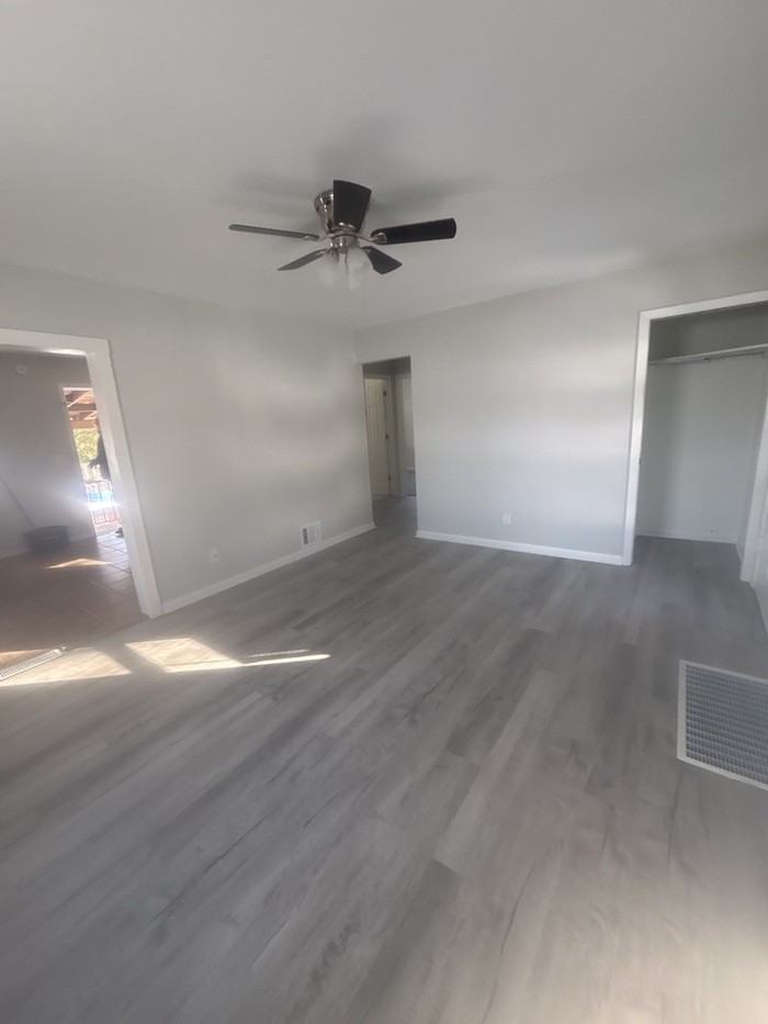 6229 Hillside Ave - Photo 3 of 13