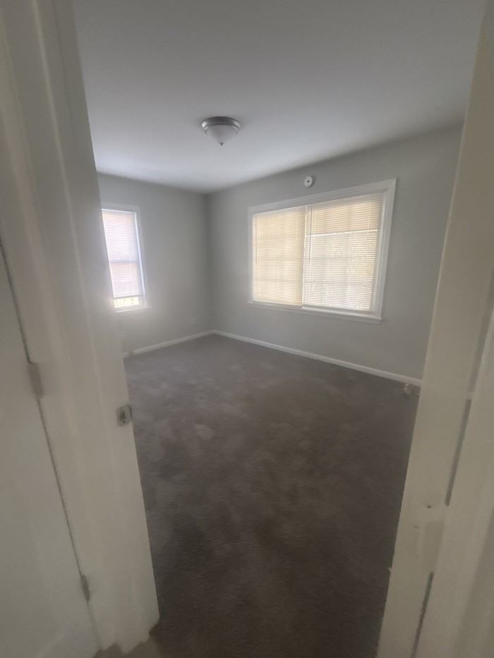 6229 Hillside Ave - Photo 5 of 13