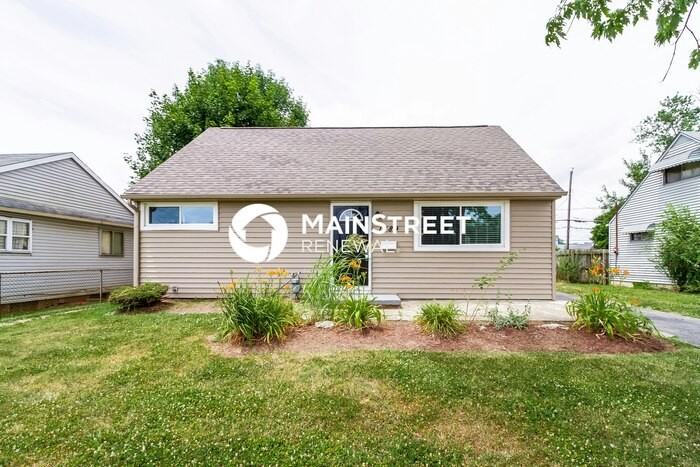 1689 Geraldine Ave - Photo 2 of 18