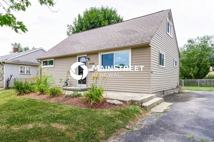 1689 Geraldine Ave - Photo 6 of 18