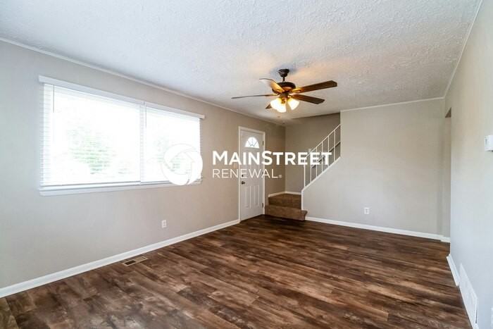 1689 Geraldine Ave - Photo 5 of 18