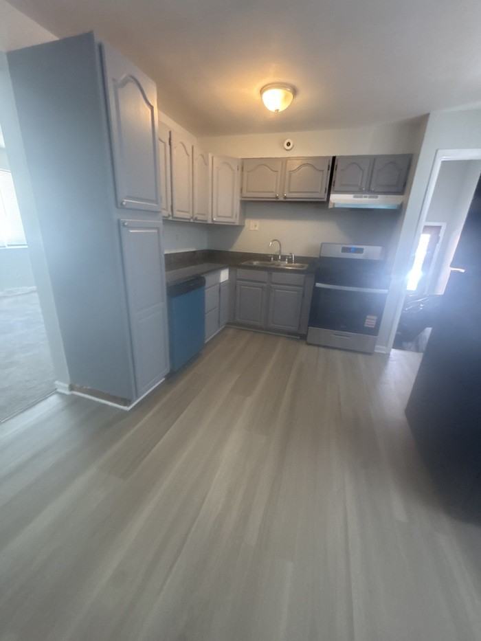 9122 Orangewood Dr - Photo 6 of 11