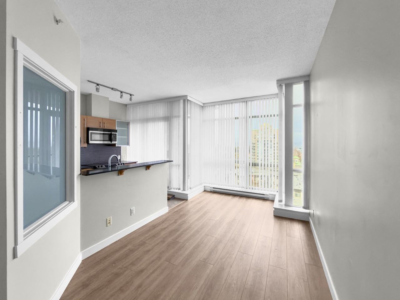 13399 104 Avenue #901 - Photo 7 of 18